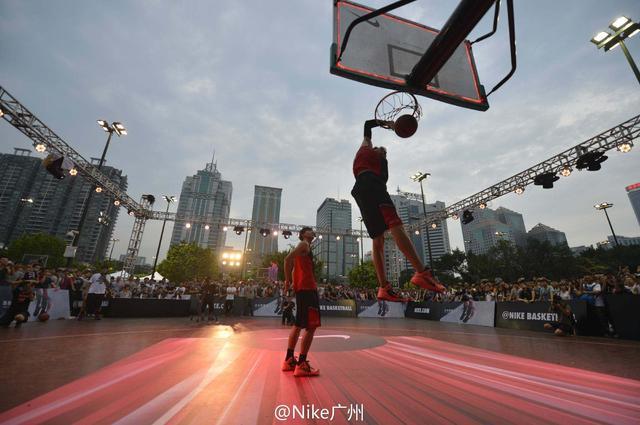 足球裁判规则误区解析