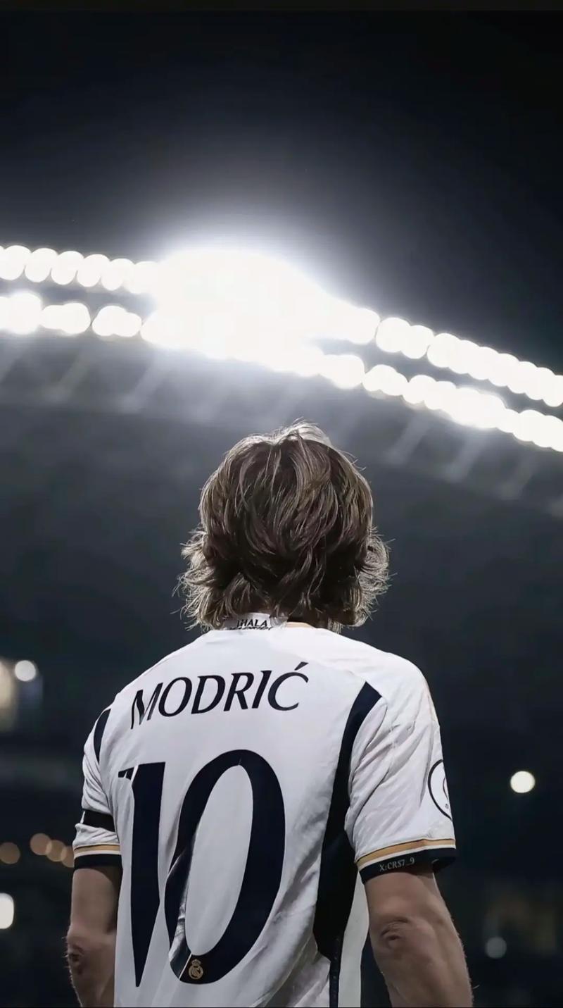 图片报：格雷茨卡大概率不会续约，拜仁已在寻找其替代者