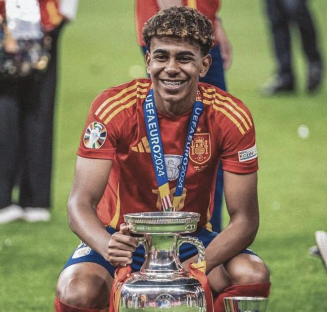 鸣枪深马，与城同行！深圳花游姐妹花与体操“五冠王”的奔跑感悟